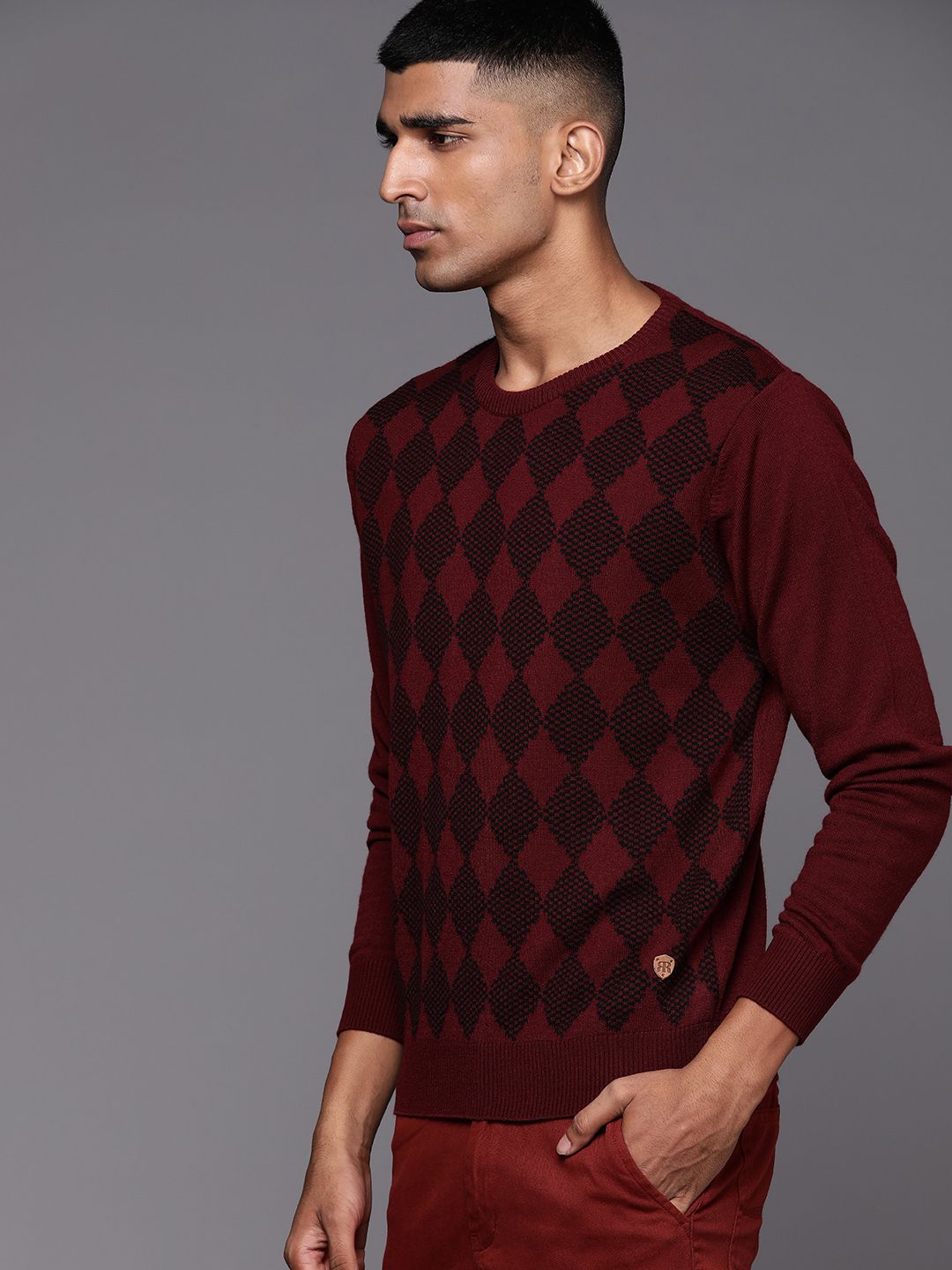 Raymond Men Maroon & Black Geometric Patterned Pullover