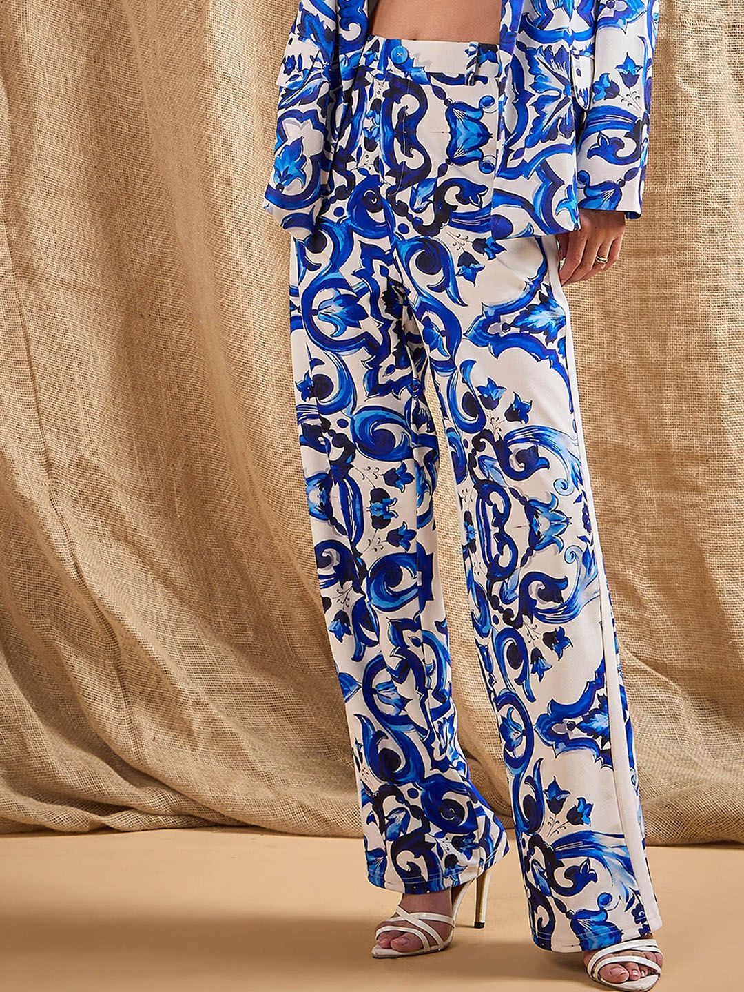 SASSAFRAS Women Ethnic Motifs Printed Relaxed Straight Leg Straight Fit High-Rise Trousers