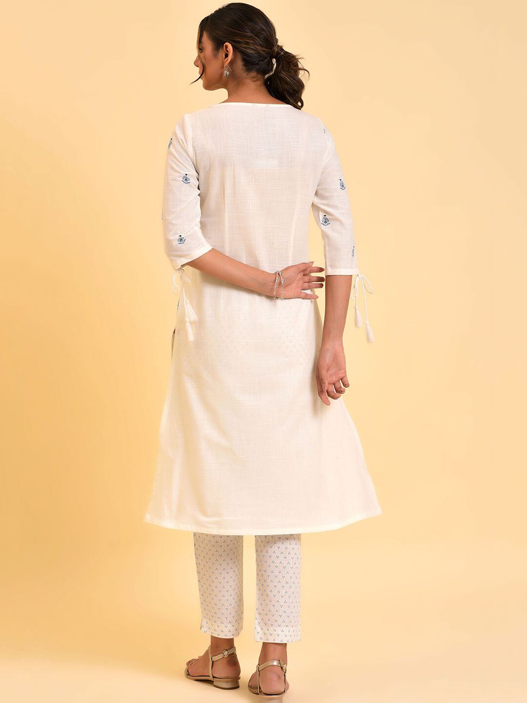 W Floral Print Cotton Kurta With Slim Pant
