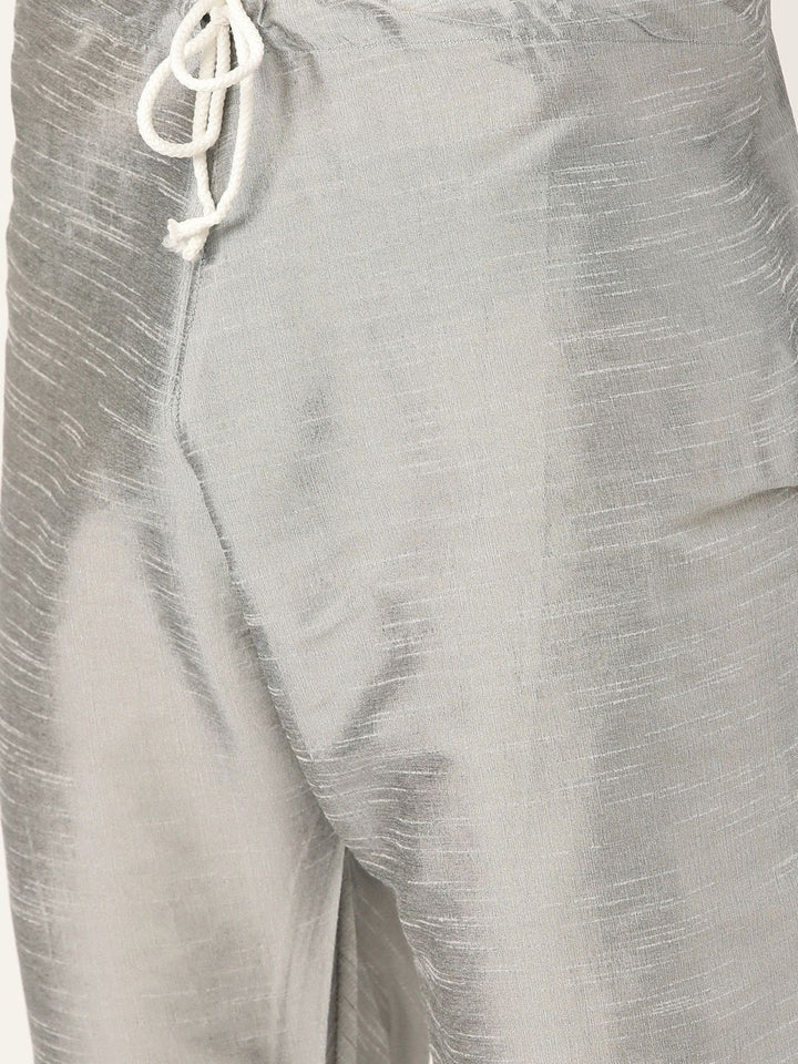 SOJANYA Mandarin Collar Straight Regular Kurta With Churidar & Nehru Jacket