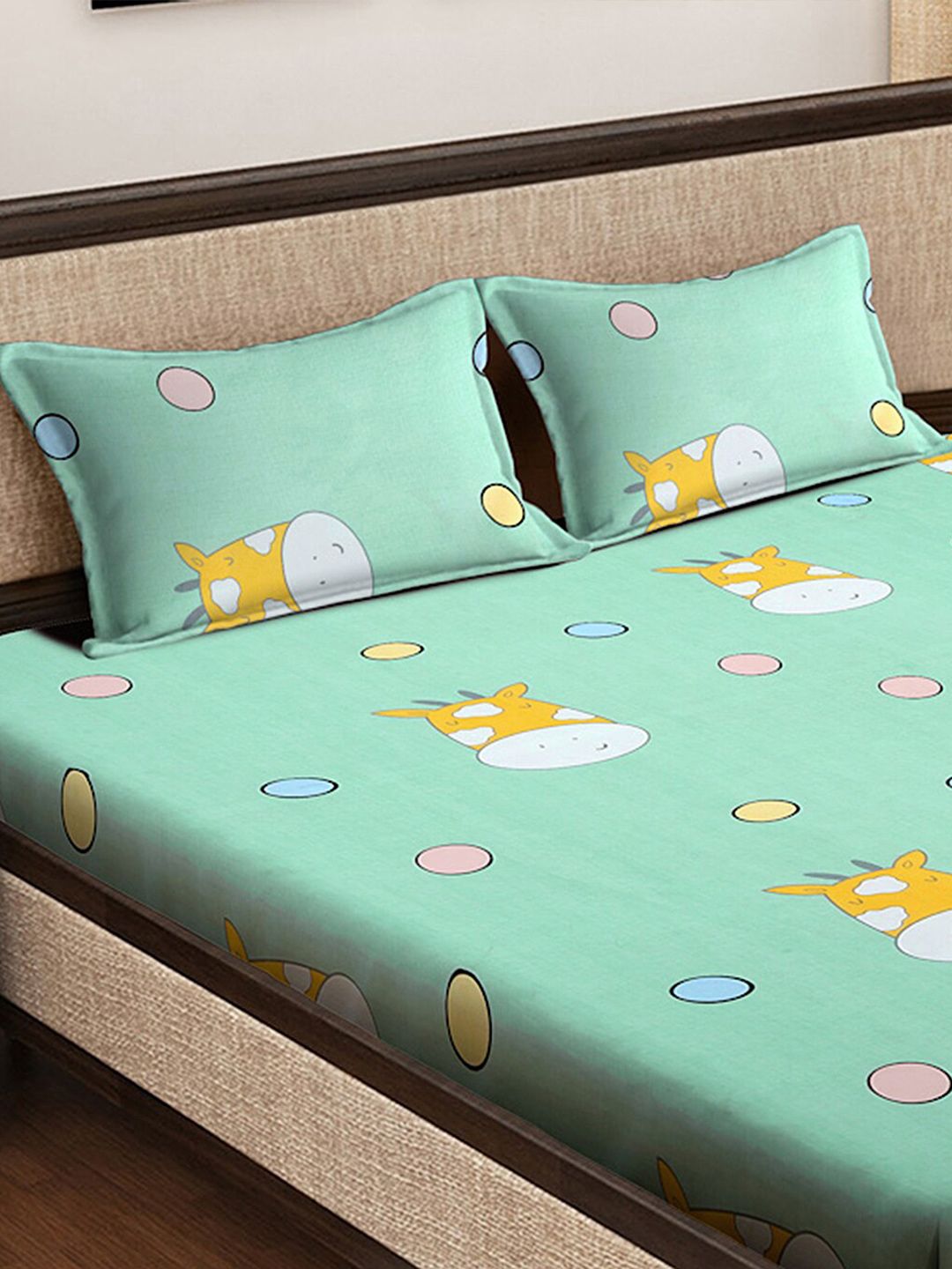 KLOTTHE Green Conversational Polycotton 300 TC King Fine Bedsheet with 2 Pillow Covers-98 x 87 inches