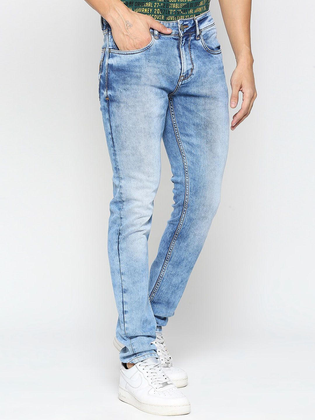 Being Human Men Skinny Fit Mid-Rise Clean Look Heavy Fade Stretchable Jeans