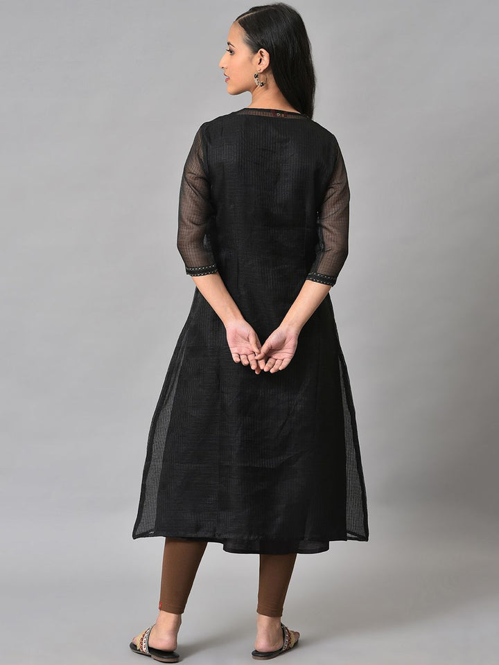 W Ethnic Motifs Embroidered Layered Kurta