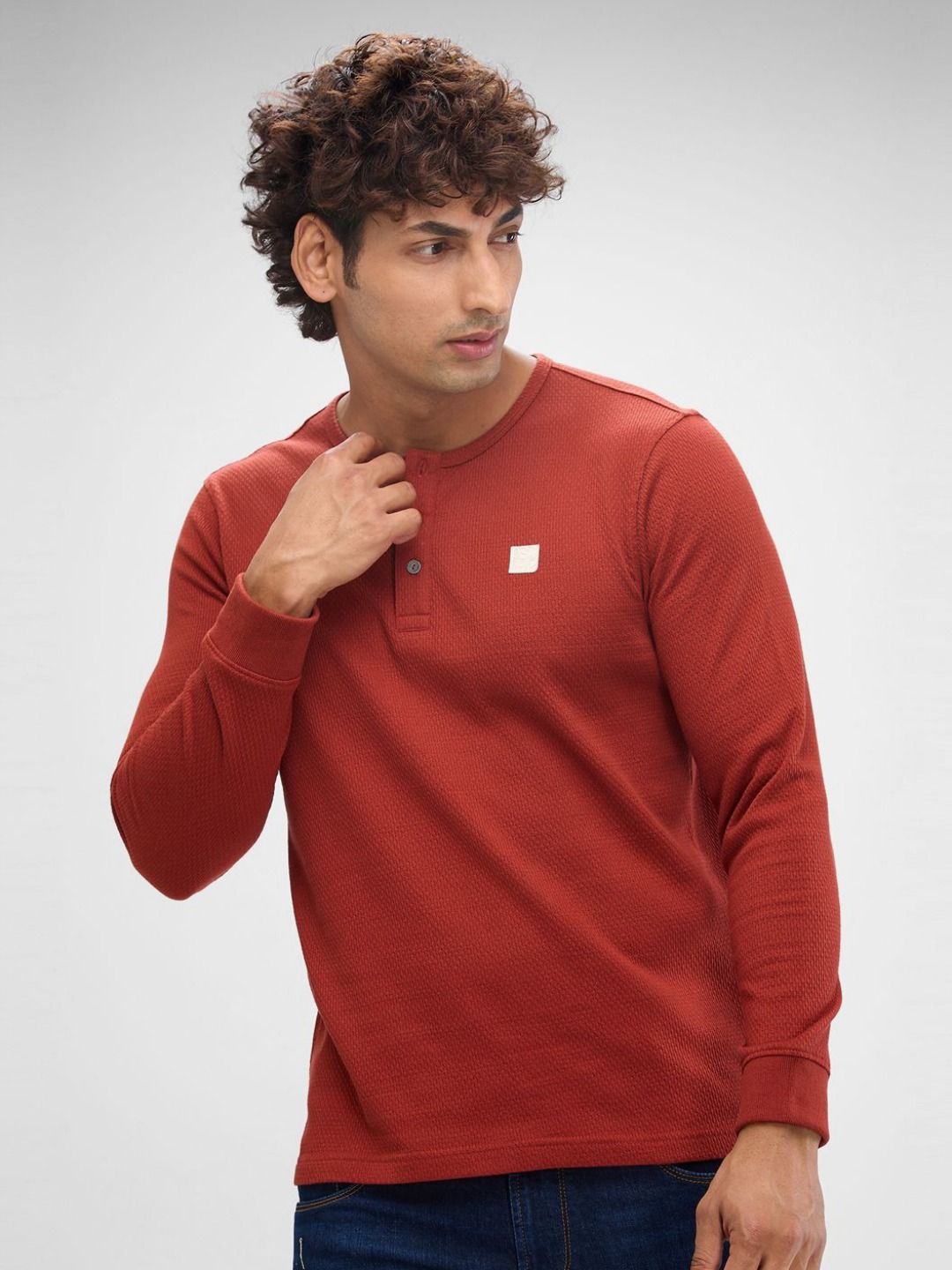 SPYKAR Men Henley Neck Solid Slim Fit T-shirt