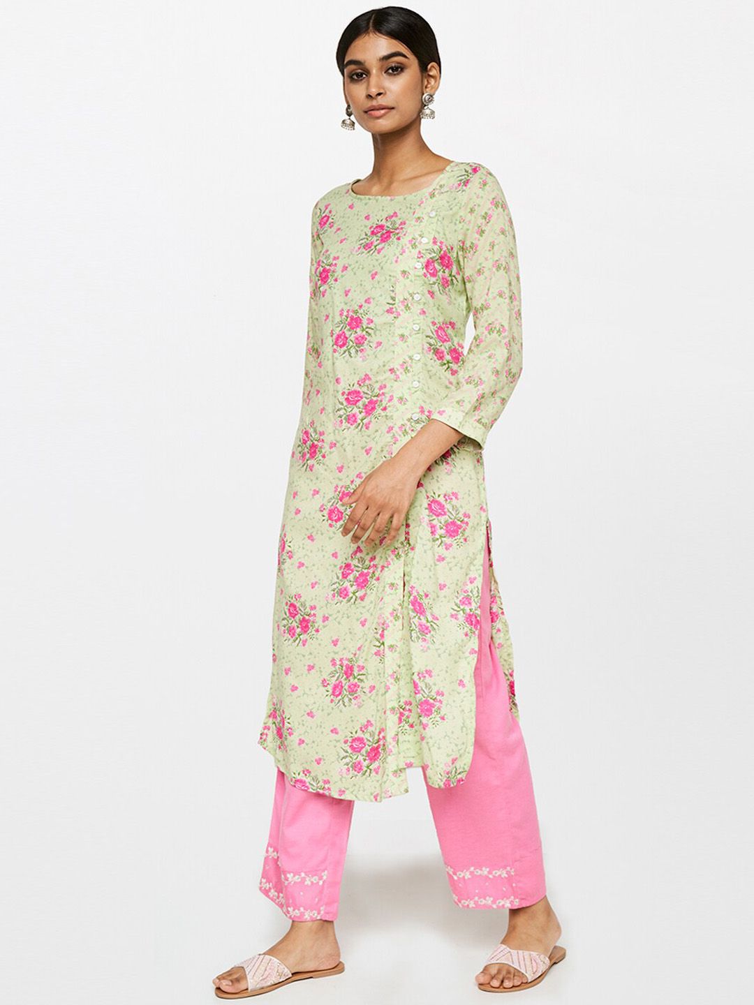 Global Desi Women Floral Printed Kurta