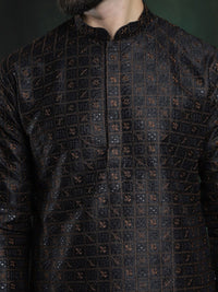 SOJANYA LUXE Kurta Kerja Benang Biasa Sulam Bunga dengan Piyama