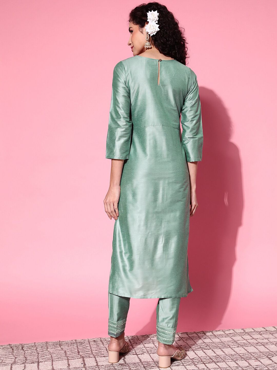 Shae by SASSAFRAS Women Sea Green Embroidered Mirror Work Kurta with Trousers