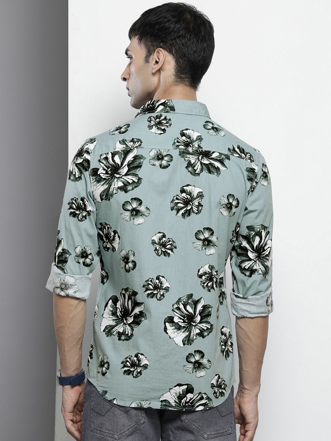 The Indian Garage Co Men Blue Classic Floral Printed Casual Shirt