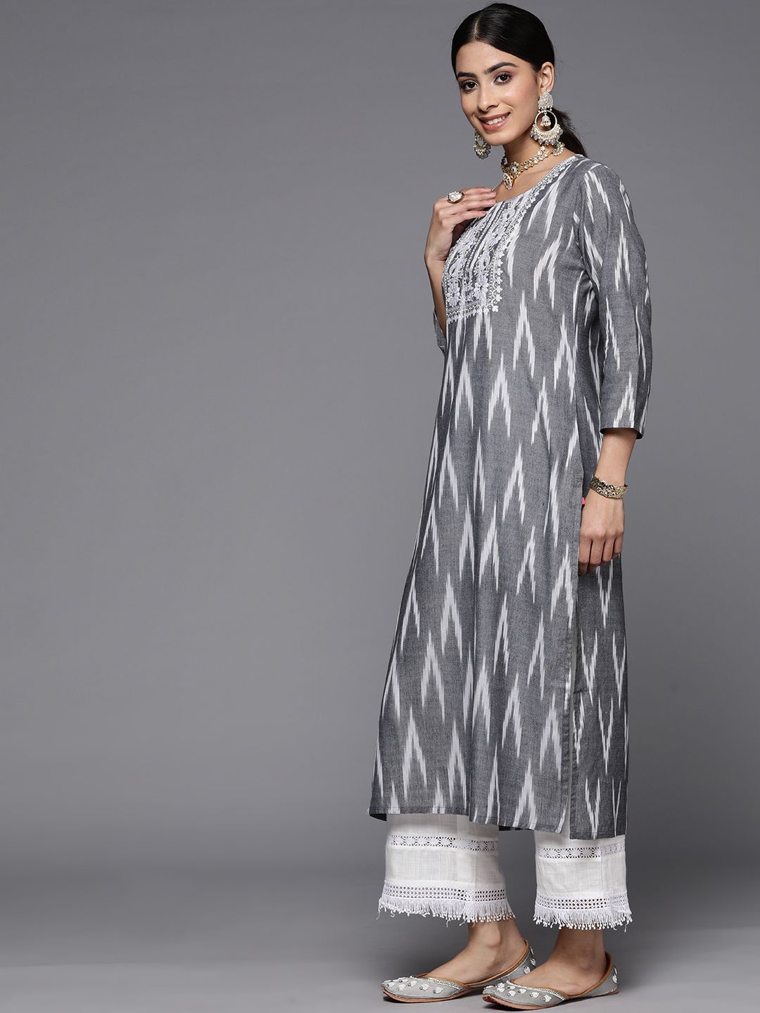 Varanga Floral Yoke Design Thread Work Cotton Kurta