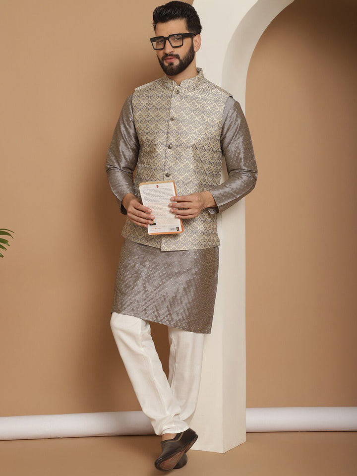 Anouk Mandarin Collar Knee Length Regular Embroidered Kurta with Churidar
