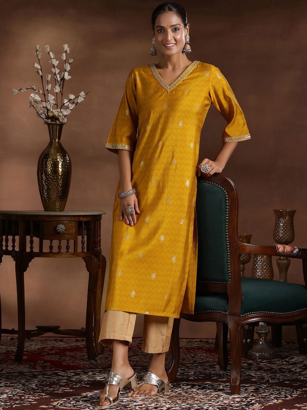 Libas Ethnic Motifs Printed Zari Silk Straight Kurta
