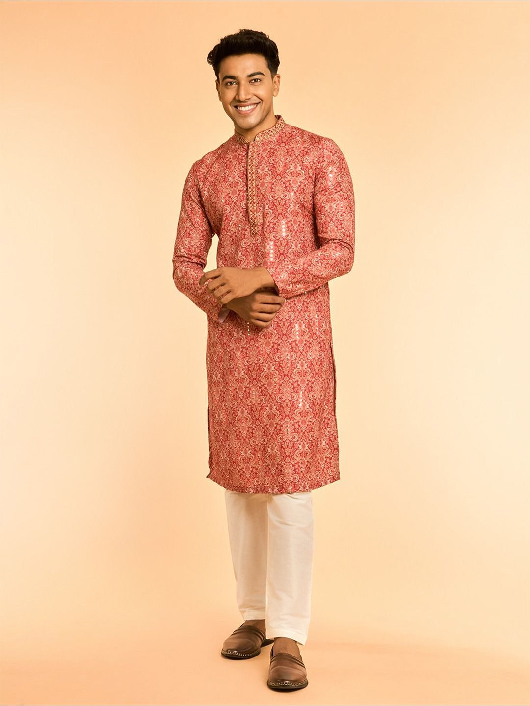 Diwas oleh Manyavar Ethnic Motifs Dicetak Mandarin Collar Mandarin Straight Kurta