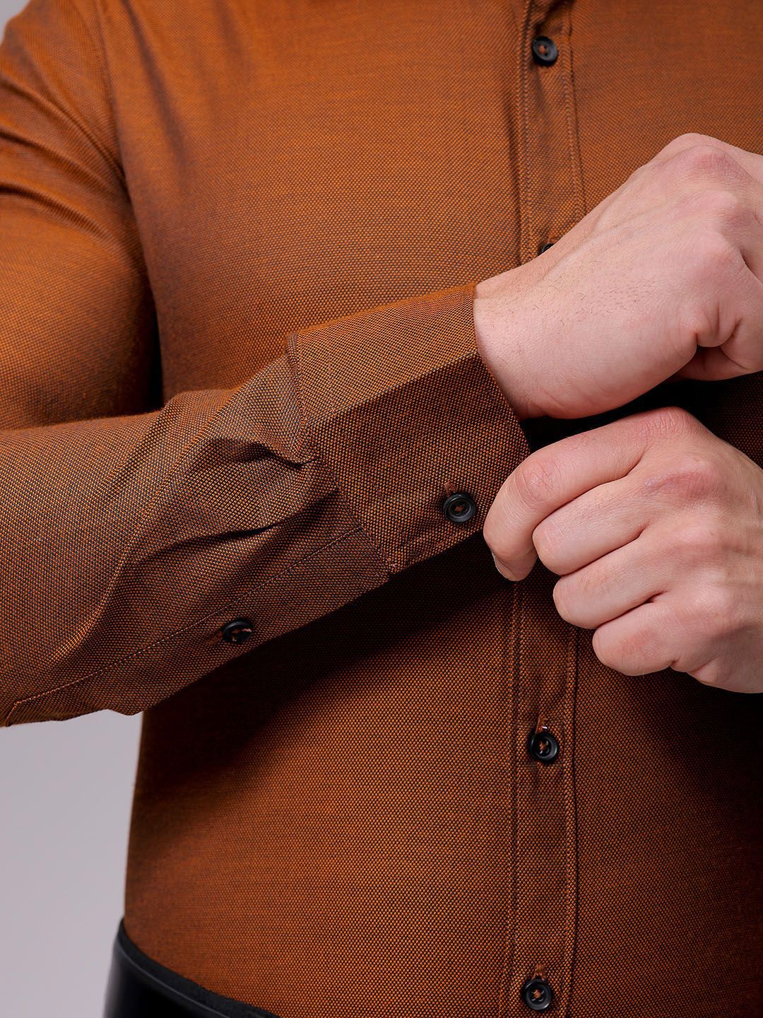 The Indian Garage Co. X Luxe Men Slim Fit Opaque Formal Shirt