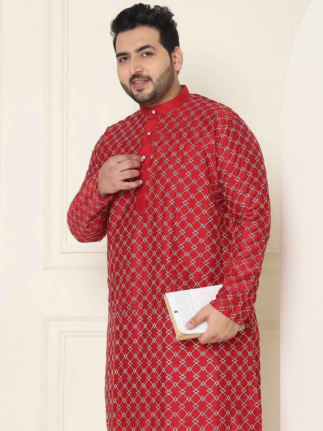 SOJANYA PLUS Kurta Lurus Kolar Mandarin Bersulam Geomtrik dengan Piyama