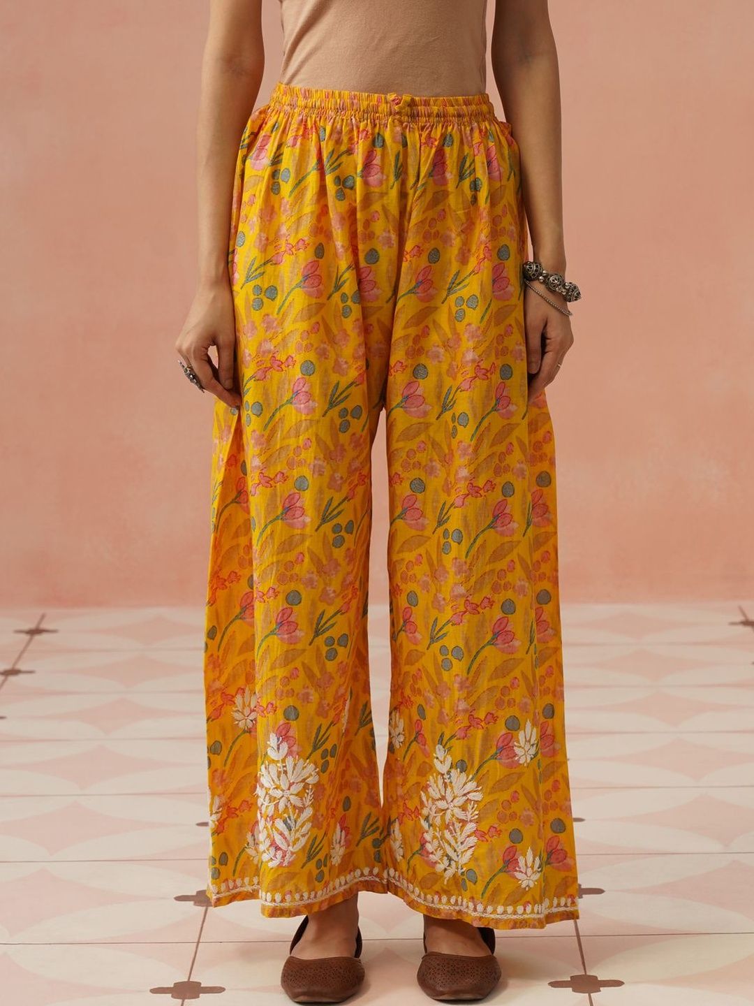 House of Chikankari Women Printed Regular Chikankari Kurta with Trousers