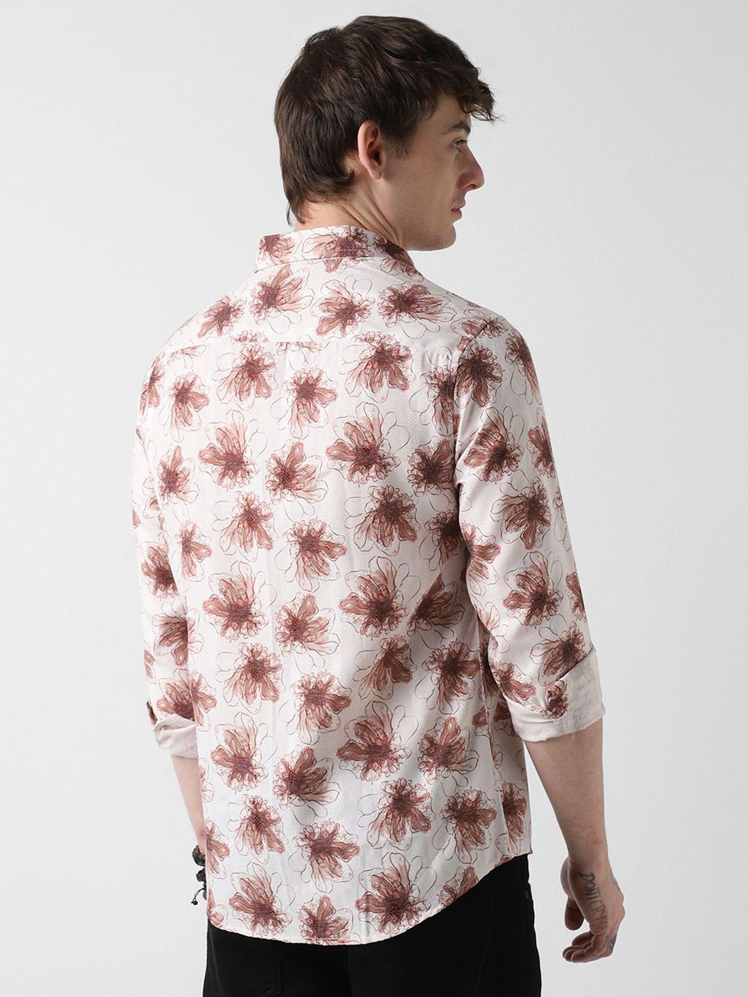 VASTRADO Men Classic Slim Fit Floral Opaque Printed Casual Shirt