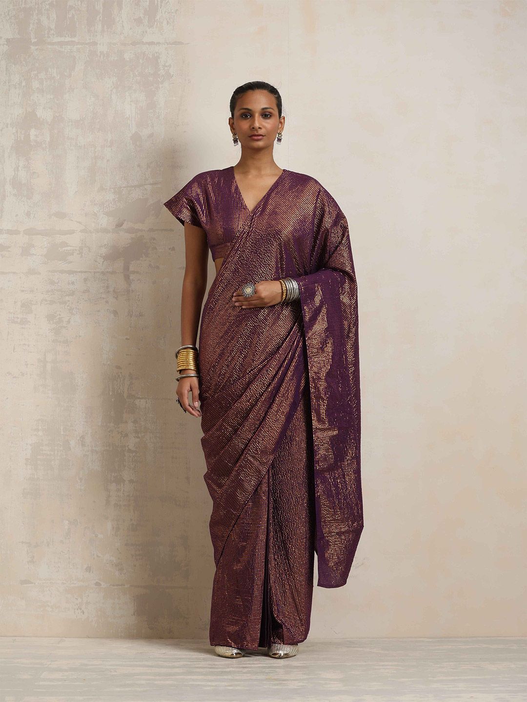 Truebrowns berjalur saree