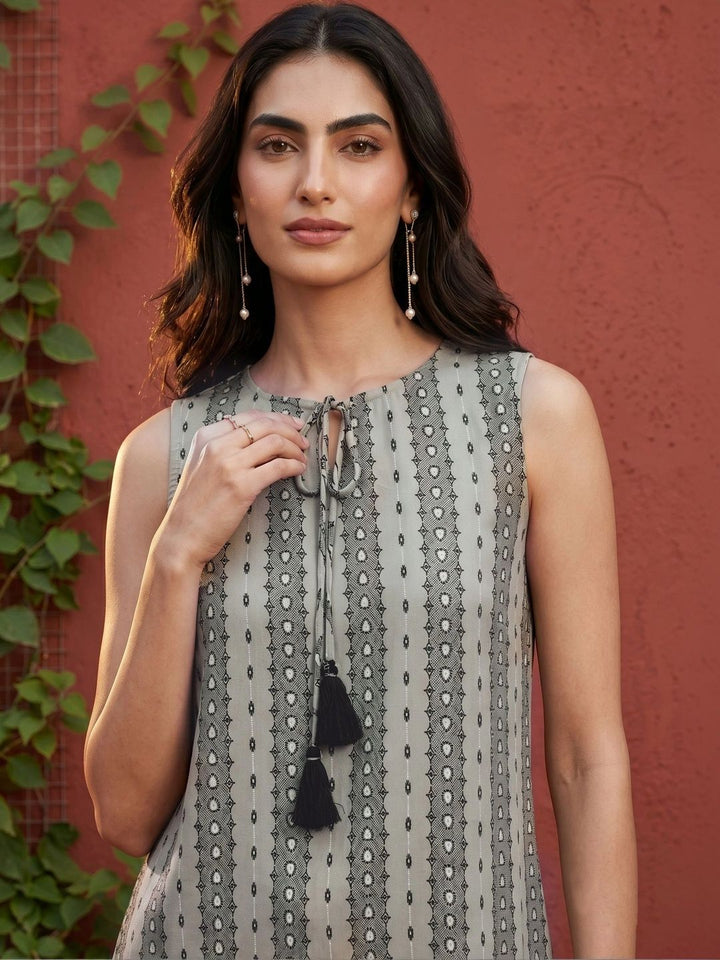 Mamicha Geometric Print Top