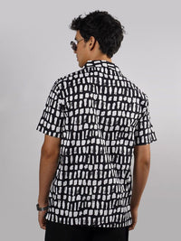 Baju Kasual Kapas Kolar Cuba Eszett Bercetak Abstrak