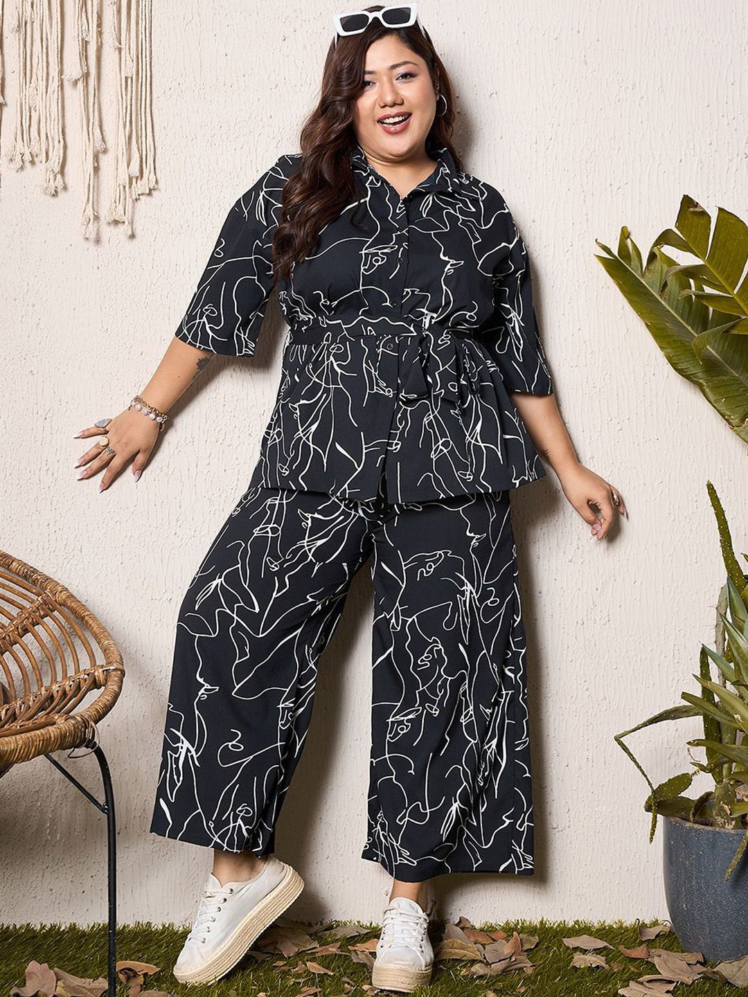 Berrylush Curve Printed Shirt & Belt With Palazzo