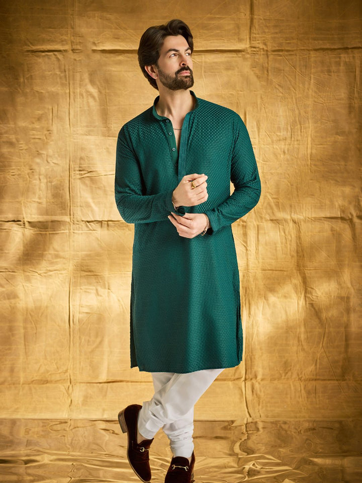 SOJANYA Geometric Embroidered Thread Work Mandarin Collar Pure Cotton Kurta With Churidar