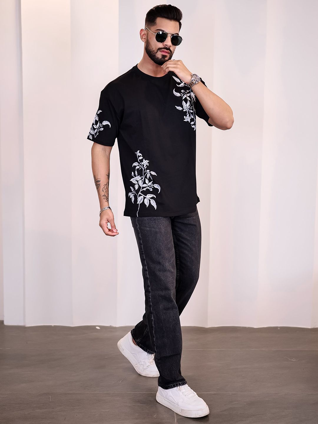 Eszett Men Floral Printed Round Neck Cotton Oversized T-shirt
