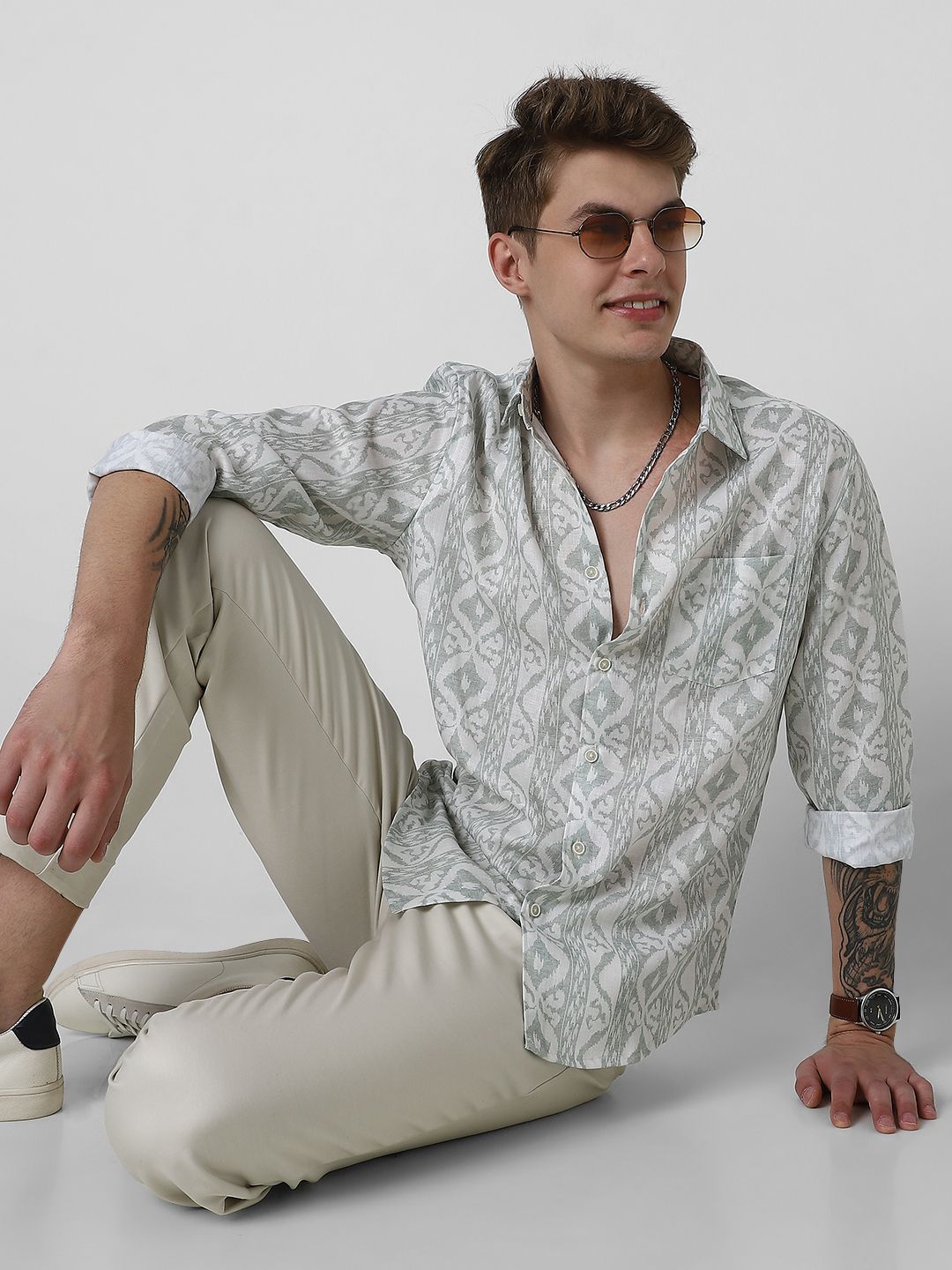 VASTRADO Men Classic Slim Fit Opaque Printed Casual Shirt