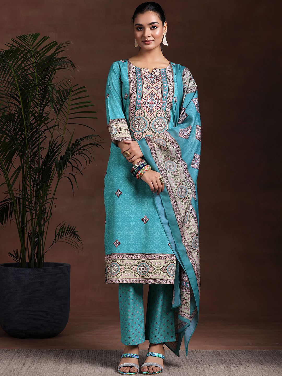 Libas Ethnic Motifs Printed Notch Neck Straight Kurta with Trousers & Dupatta
