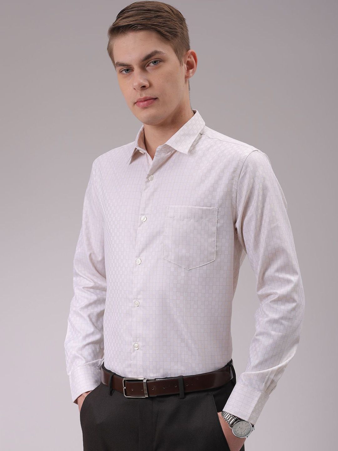 The Indian Garage Co. X Luxe Men Cutaway Collar Checked Slim Fit Formal Shirt
