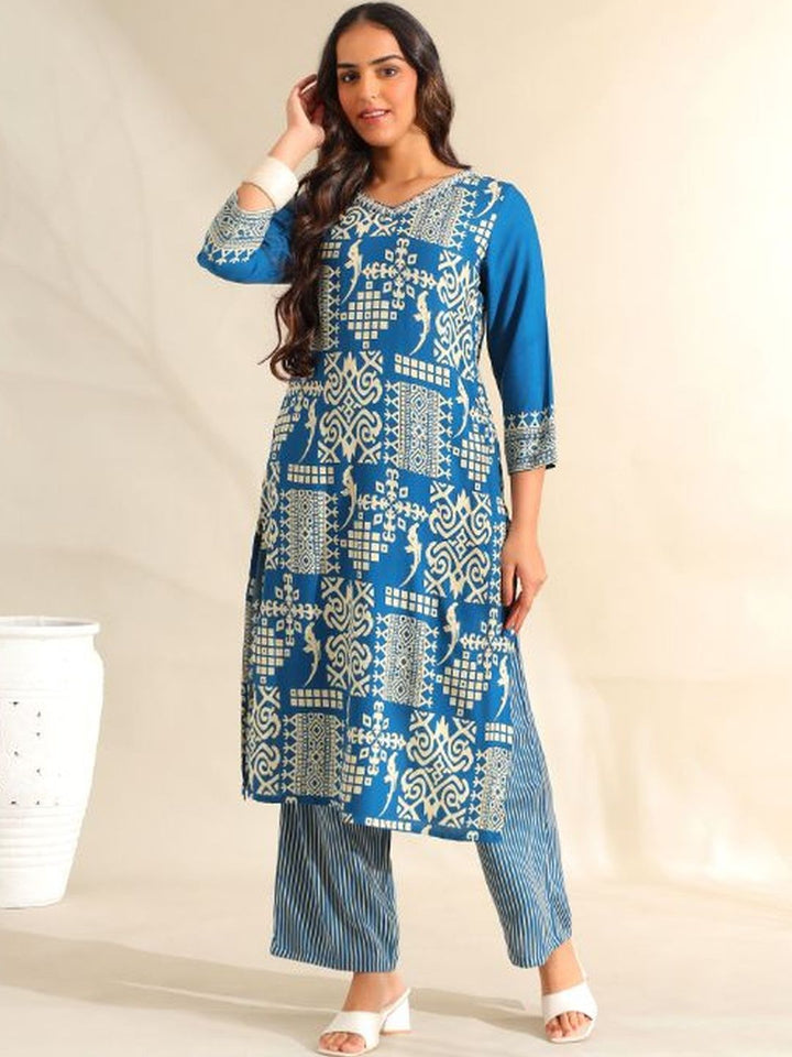 Mamicha Women Ethnic Motifs Printed Regular Thread Work Pure Cotton Kurta with Palazzos