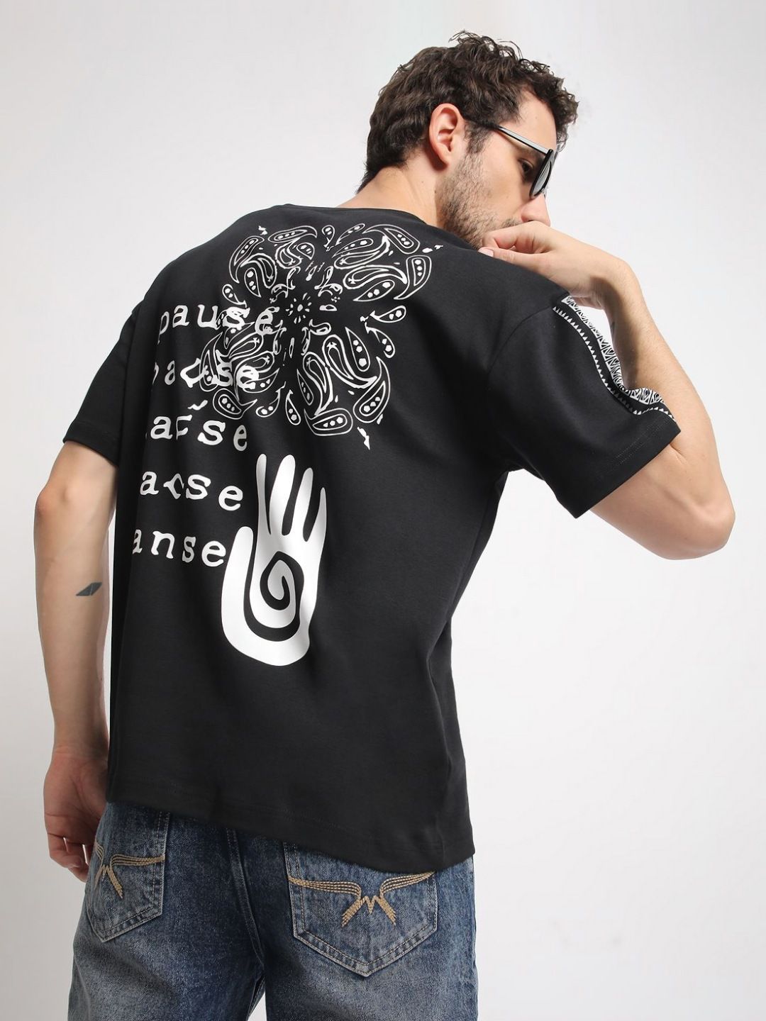 Bene Kleed Men Graphic Printed Round Neck Cotton Oversized T-shirt
