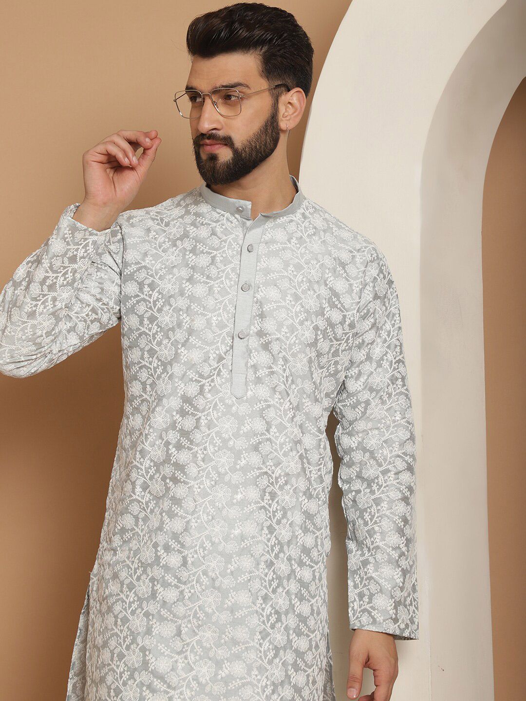 Anouk Floral Embroidered Regular Thread Work Kurta With Churidar