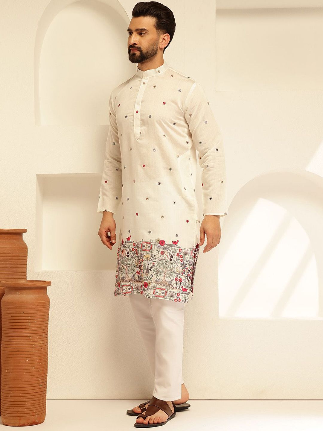 SOJANYA Floral Embroidered Mandarin Collar Thread Work Cotton Silk Straight Kurta