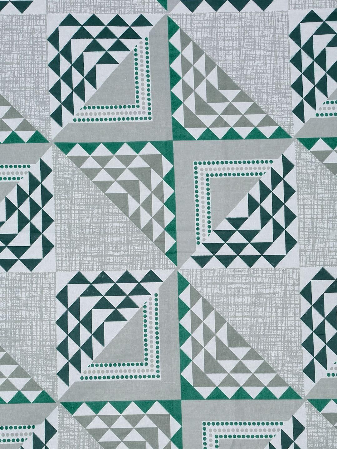 KLOTTHE Green Geometirc Printed Fitted 400 TC Cotton King Bedsheet & 2 Pillow Covers