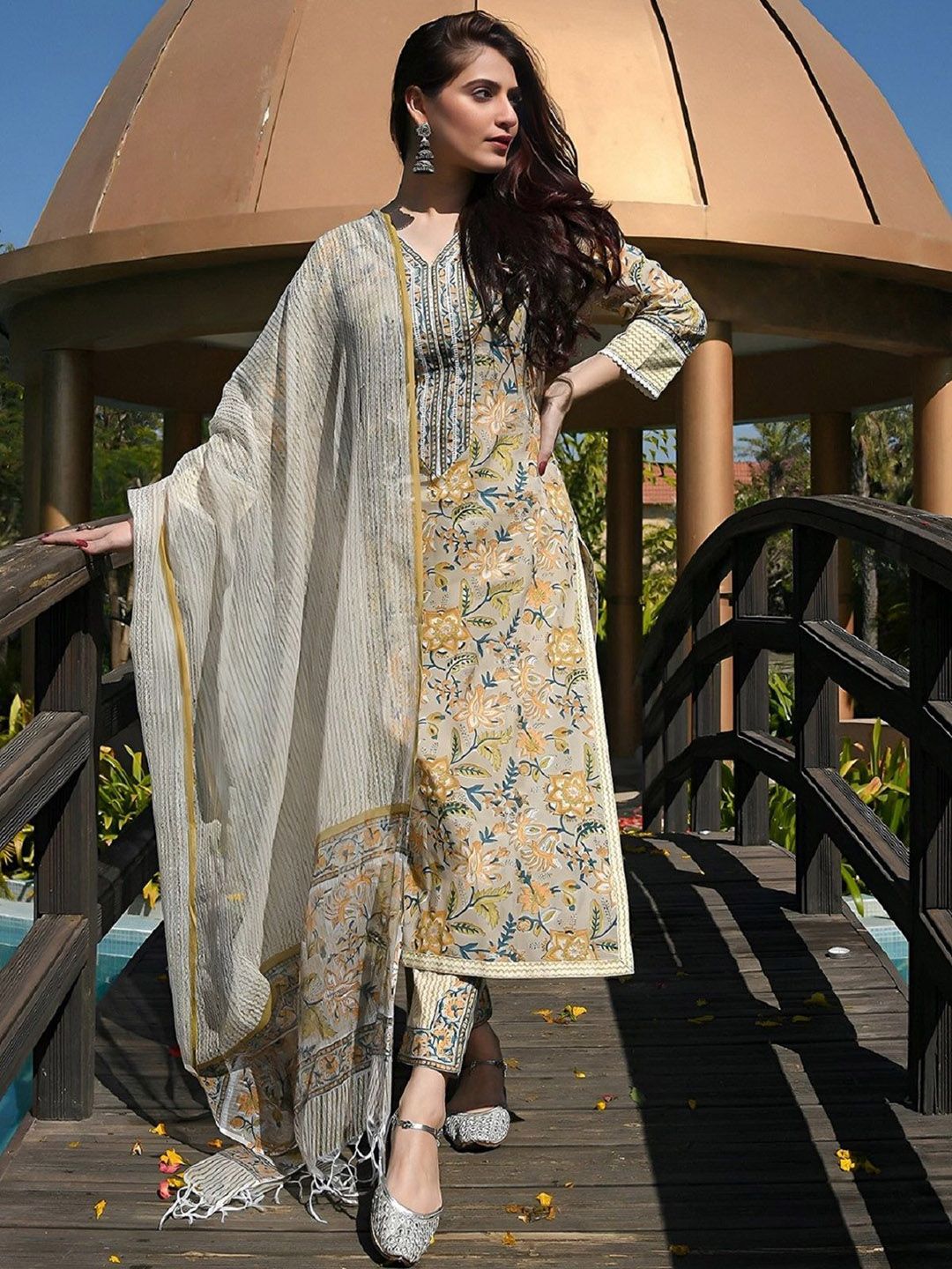 KALINI Floral Printed Straight Kurta With Trousers & Dupatta