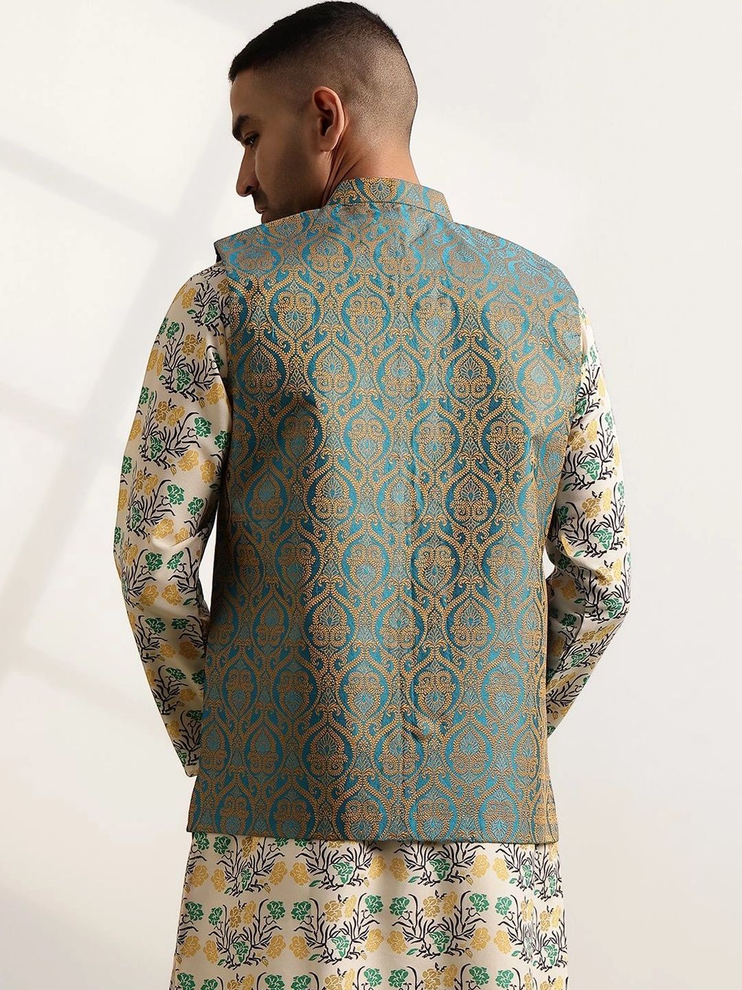 Jaket Nehru Brocade Rekaan Tenunan Anouk