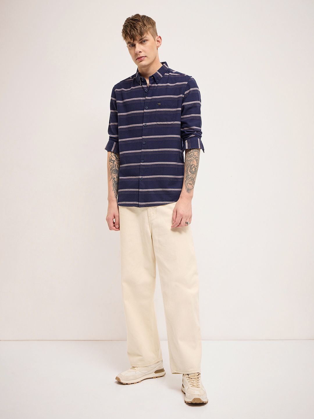THE BEAR HOUSE Men Slim Fit Striped Casual Shirt