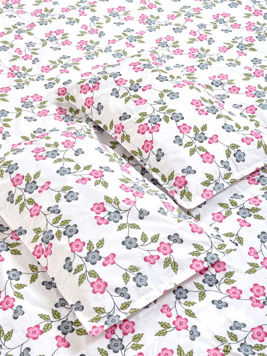 Myntra Elegant Homes Cream Floral Polycotton 300 TC King Fine Bedsheet with 2 Pillow Covers- 98 x 89 inches