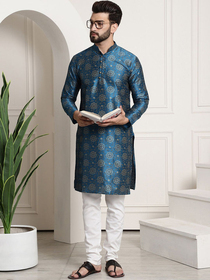 SOJANYA Floral Printed Mandarin Collar Straight Kurta