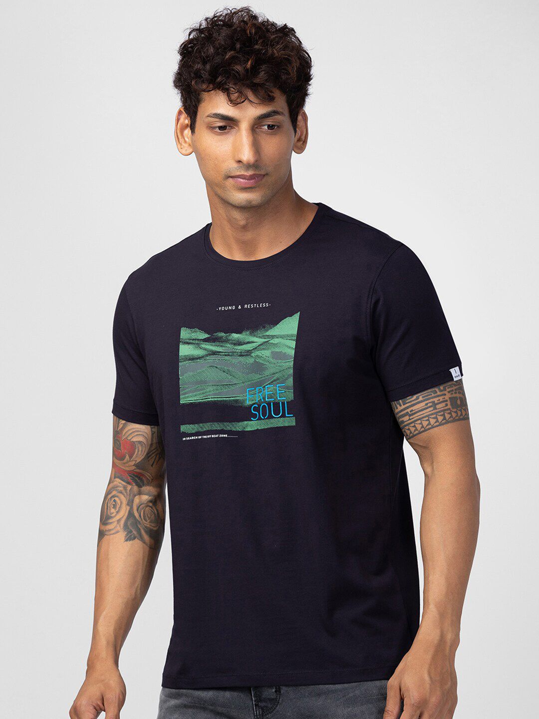SPYKAR Men Printed Slim Fit Cotton T-shirt