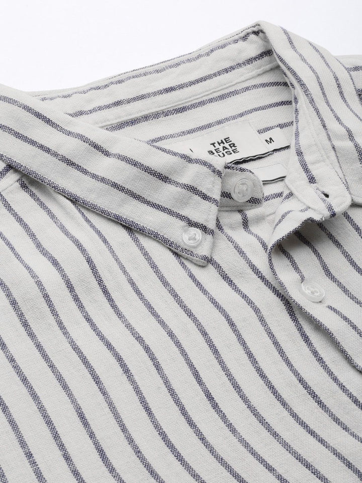 THE BEAR HOUSE Men White & Black Slim Fit Striped Cotton Casual Shirt