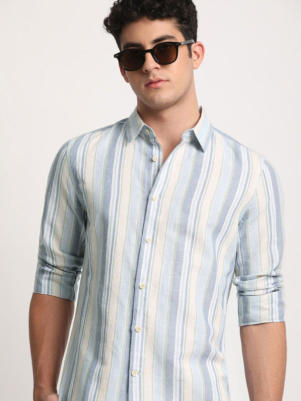 Lelaki Bear House berjalur Slim Fit menyebarkan baju kasual kolar