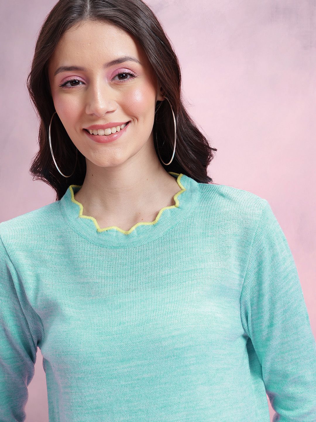 DressBerry Round Neck Acrylic Pullover