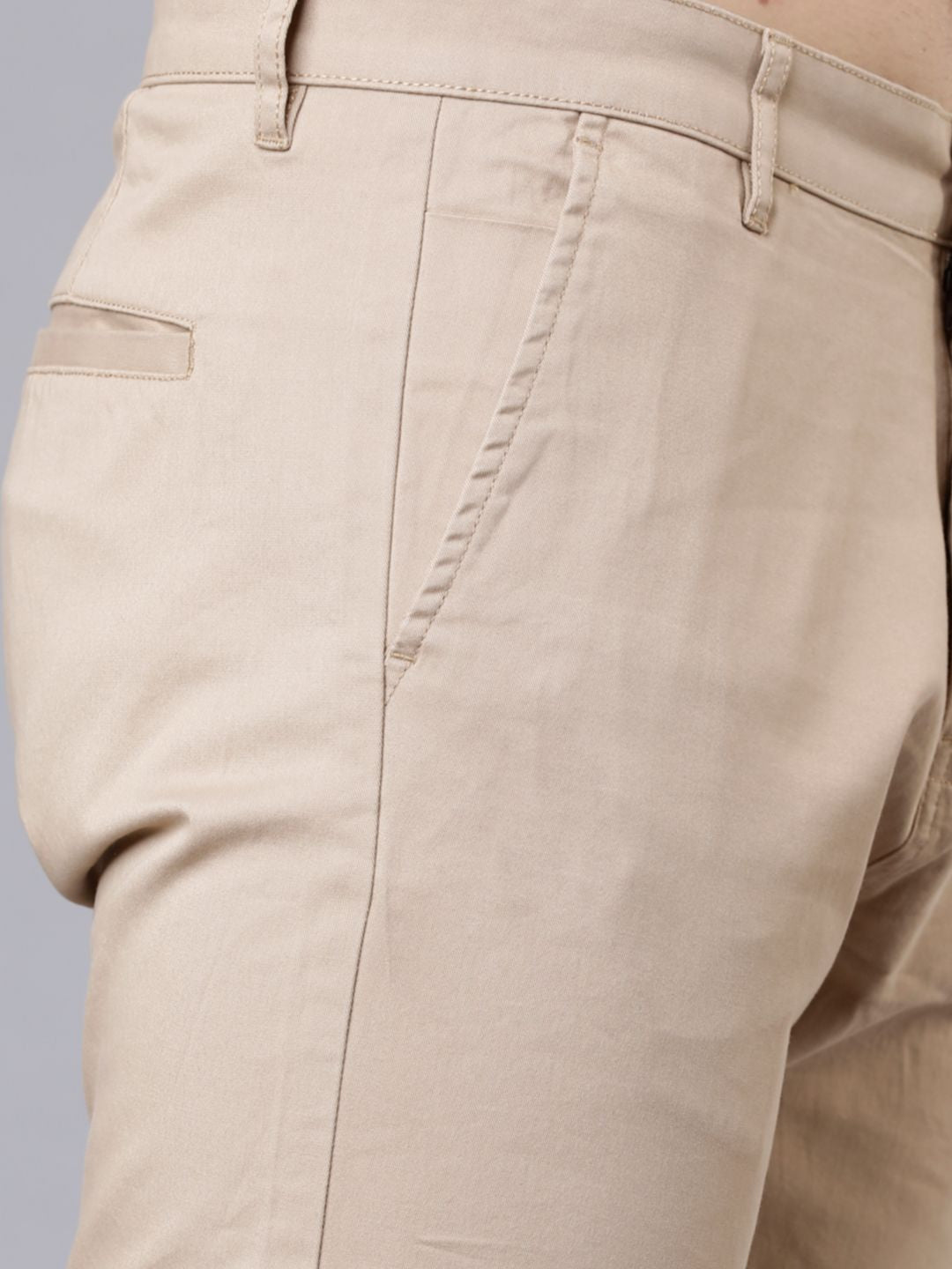 HIGHLANDER Men Beige Tapered Fit Chinos