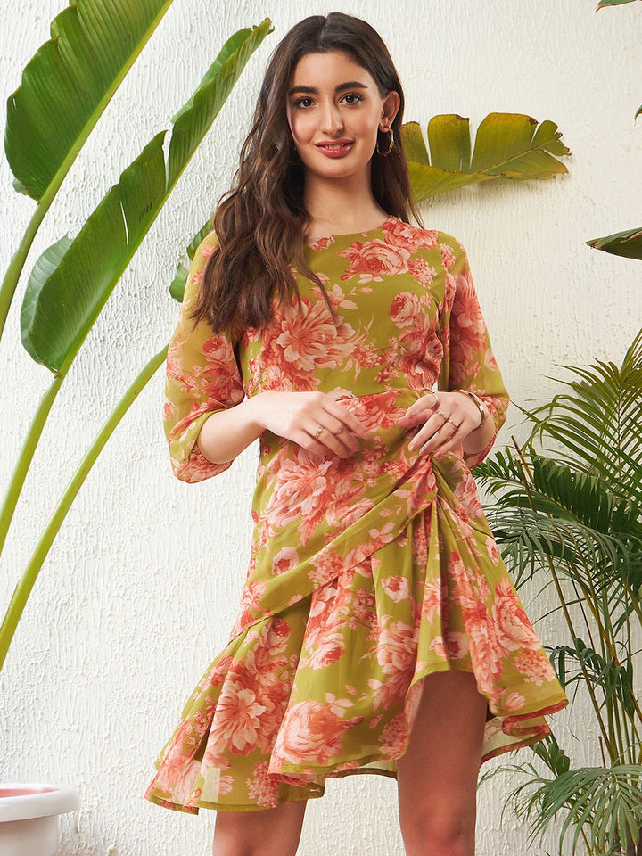 SASSAFRAS Green Floral Printed Puff Sleeve Ruched Georgette Sheath Dress