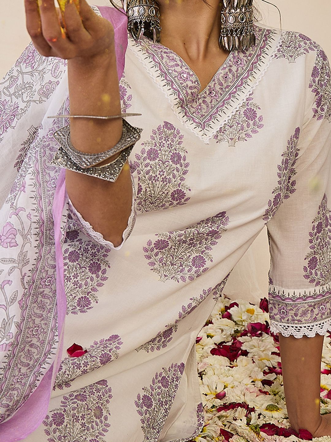 Indo Era Women Floral Printed Regular Sequinned Pure Cotton Kurta with Trousers & With Dupatta