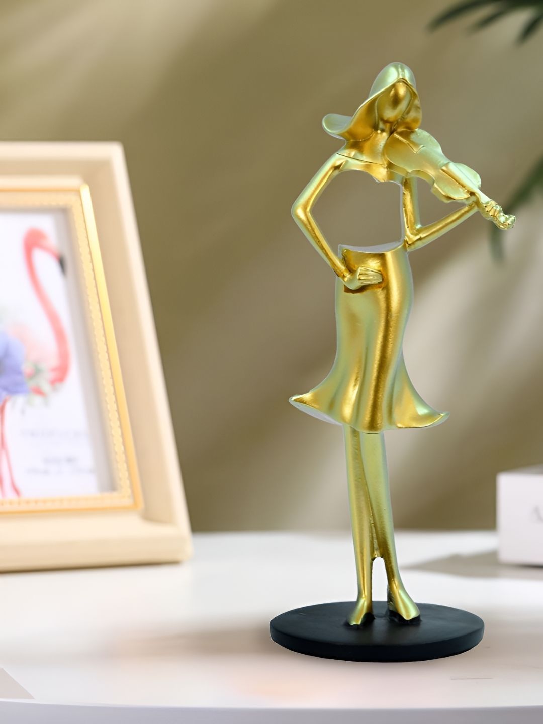 Cortina Resin Golden Sculpture Art Decor Statue for Home Decor