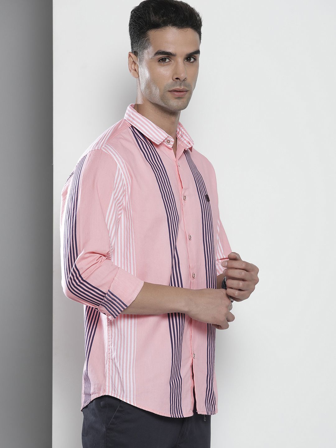 The Indian Garage Co Men Pink & Navy Blue Striped Pure Cotton Casual Shirt