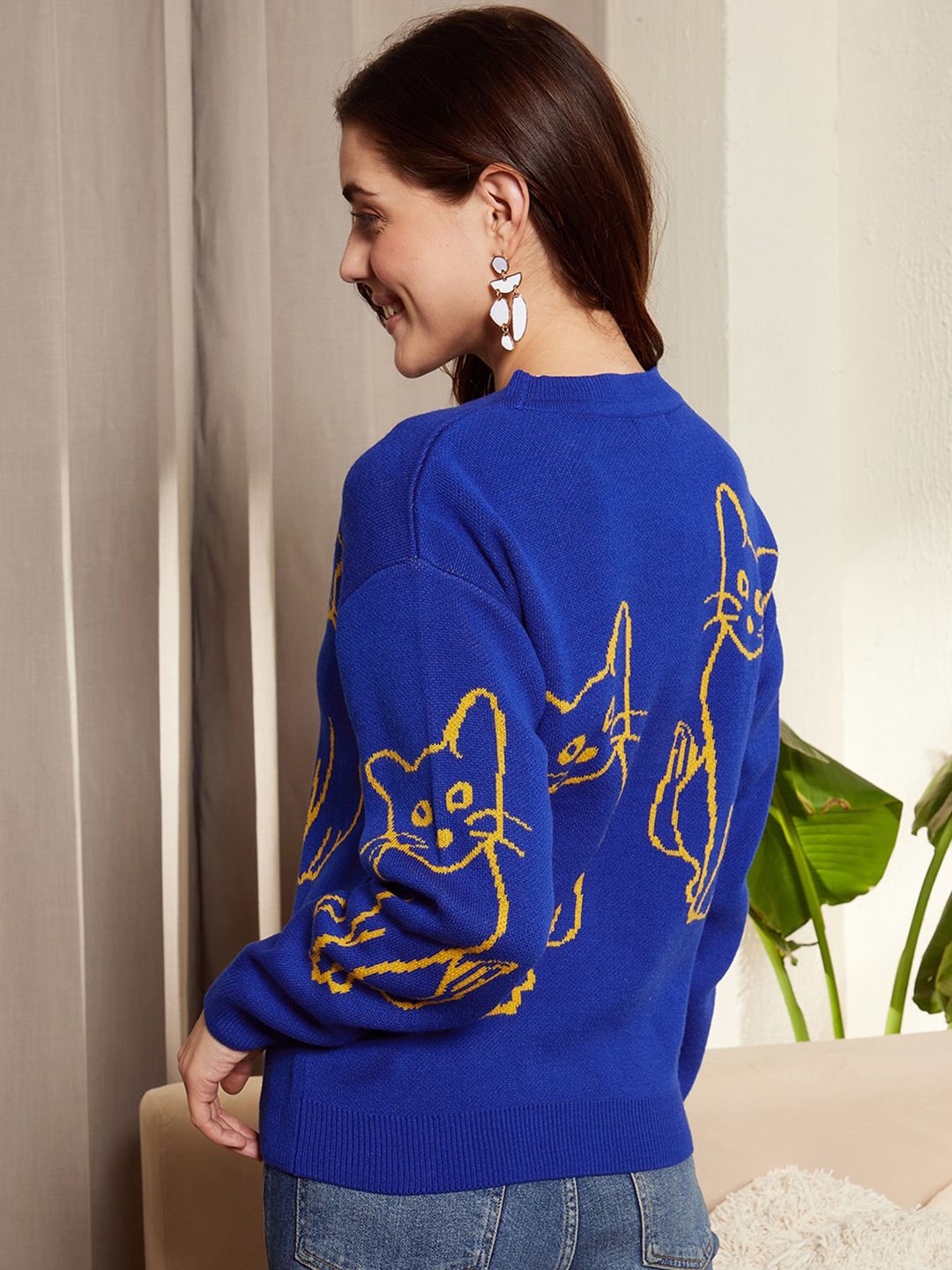 Berrylush Cat Printed Acrylic Pullover Sweater