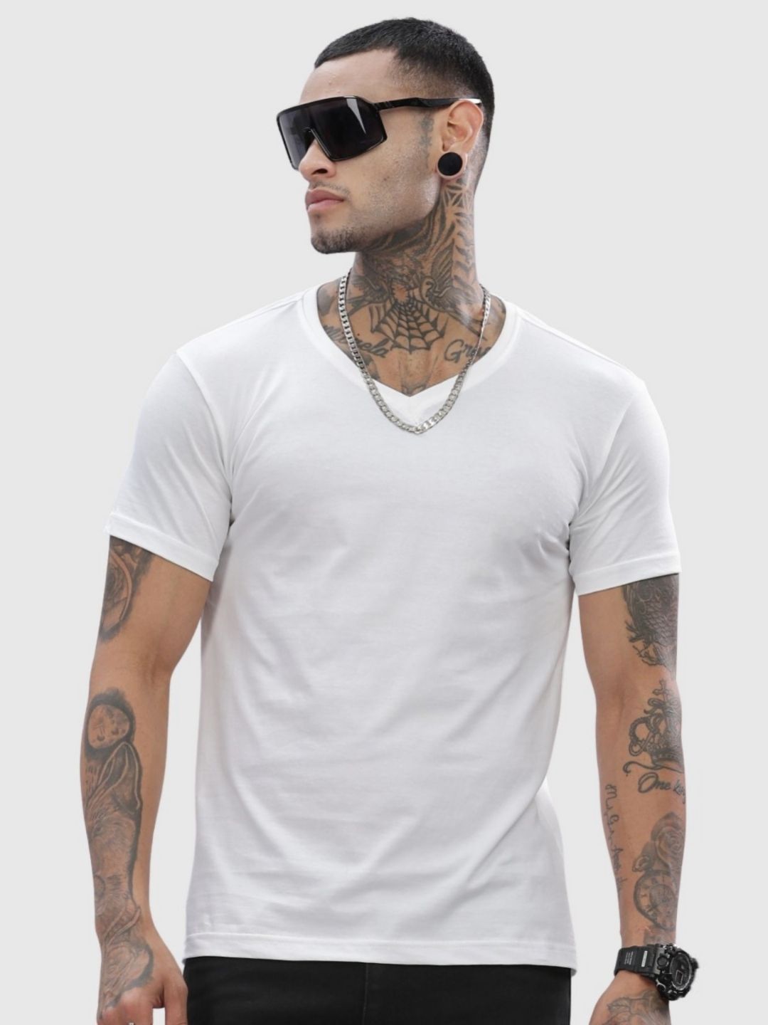 ADRO Lelaki Solid V-Neck Cotton T-shirt